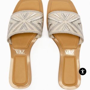 Fabric Sandals w. Rhinestones